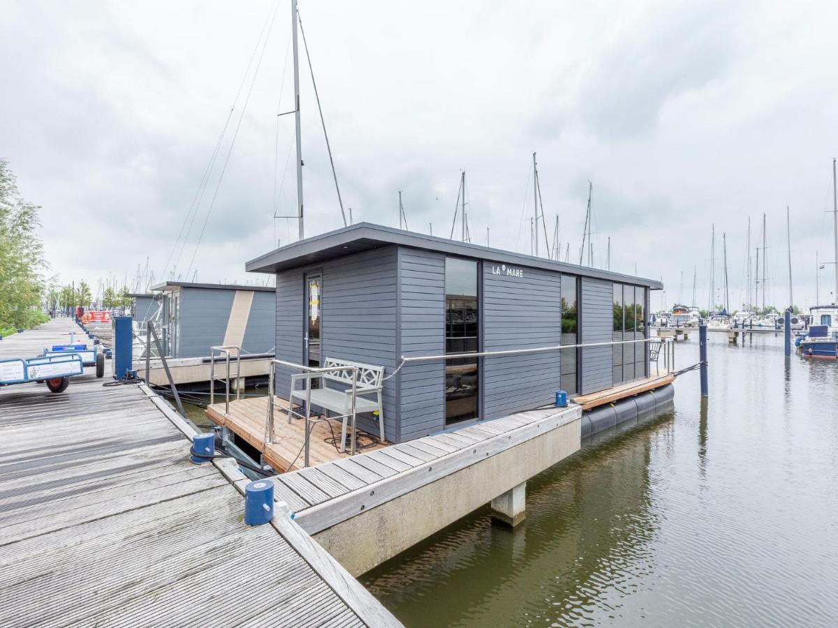 Готель Luxury Houseboat In Volendam Marina Екстер'єр фото