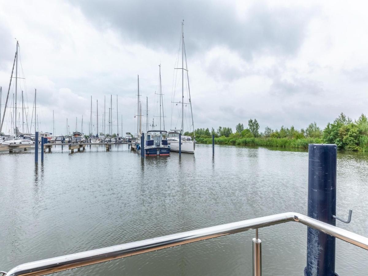 Готель Luxury Houseboat In Volendam Marina Екстер'єр фото